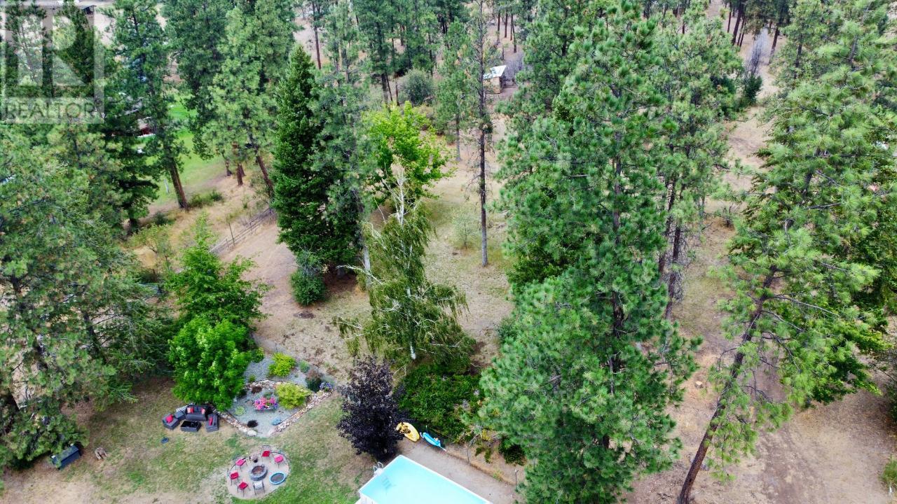 657 JOHNSON Crescent