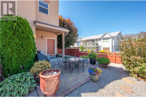 #102 1060 DYNES Avenue,, Penticton