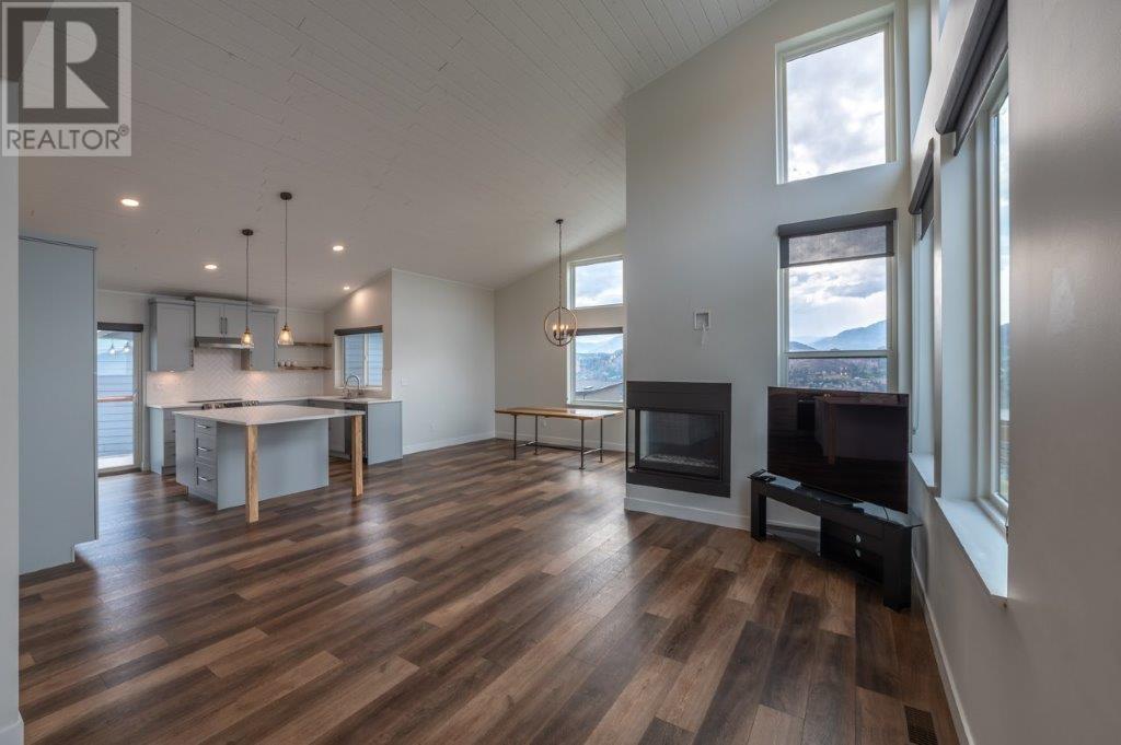 125 CABERNET Drive Unit# 12, #12