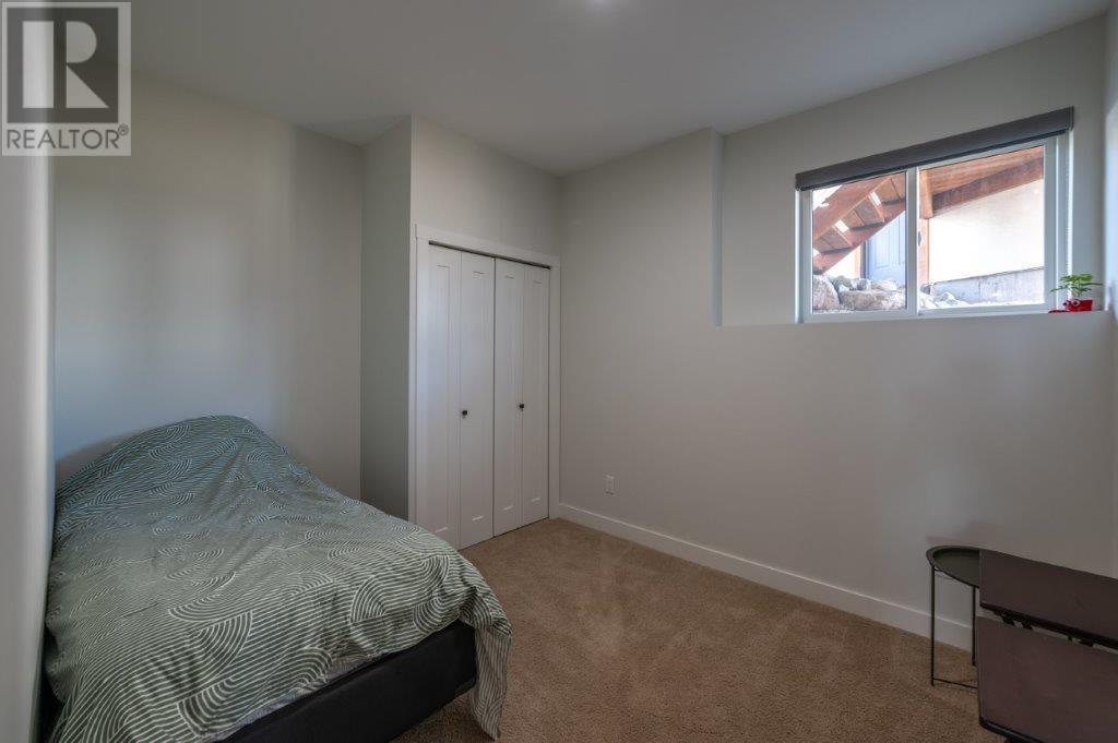 125 CABERNET Drive Unit# 12, #12
