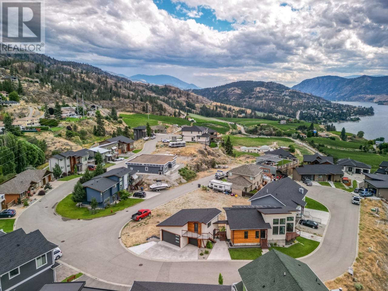 125 CABERNET Drive Unit# 12, #12