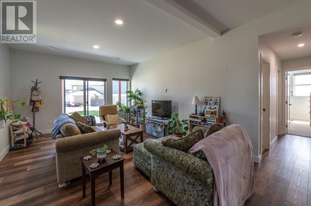125 CABERNET Drive Unit# 12, #12