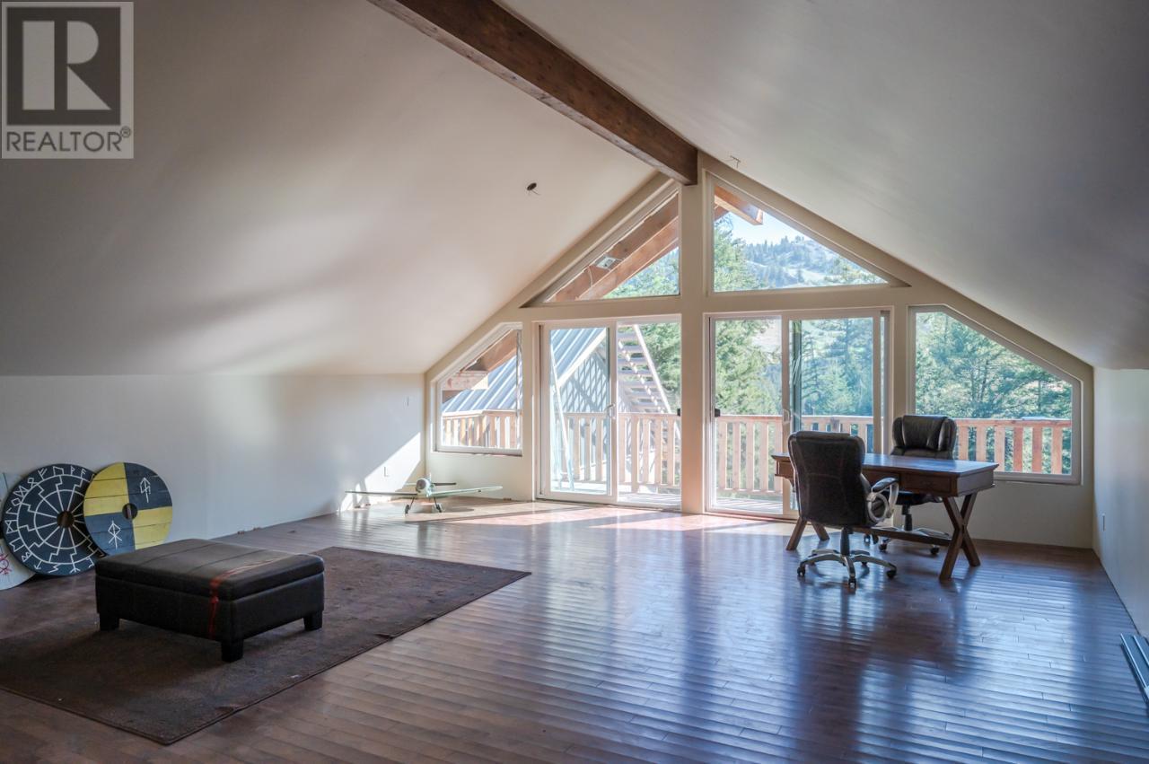 842 GRAND ORO Road
