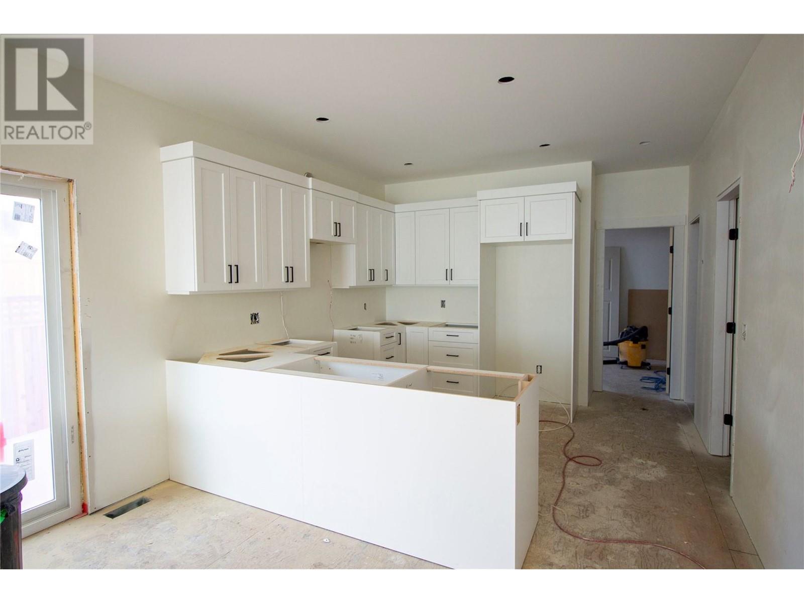 8108 PURVES Road Unit# 101, #101