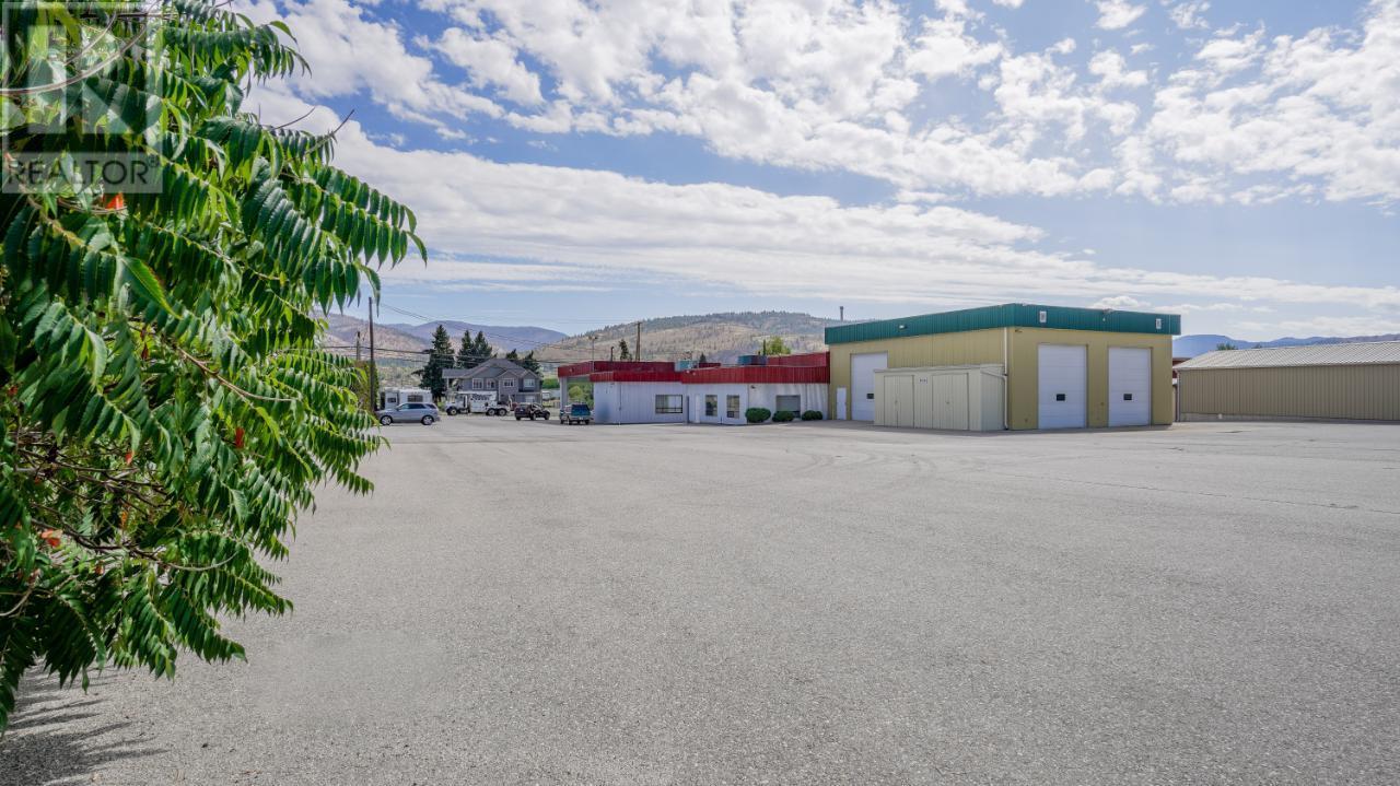 5668 HWY 97