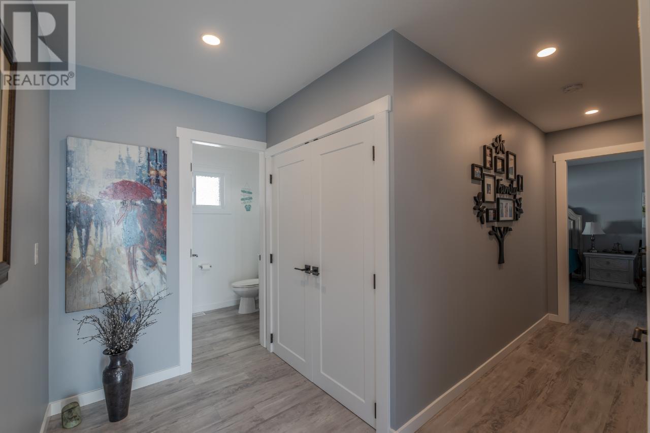 12218 SAUNDERS Crescent