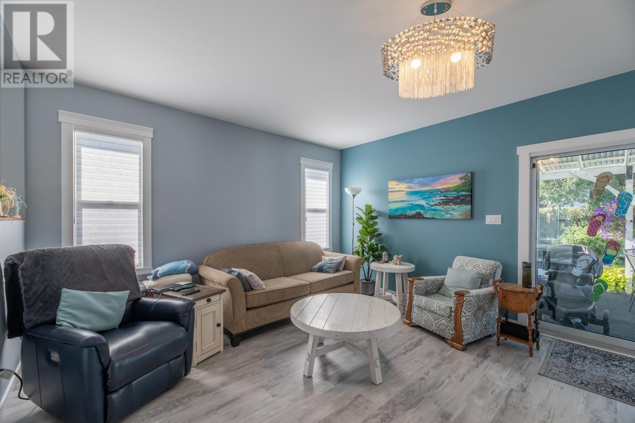 12218 SAUNDERS Crescent