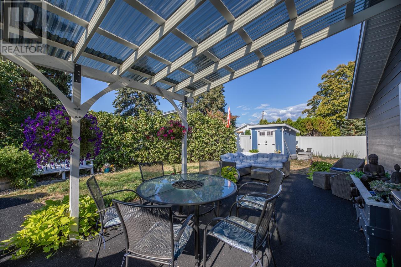 12218 SAUNDERS Crescent