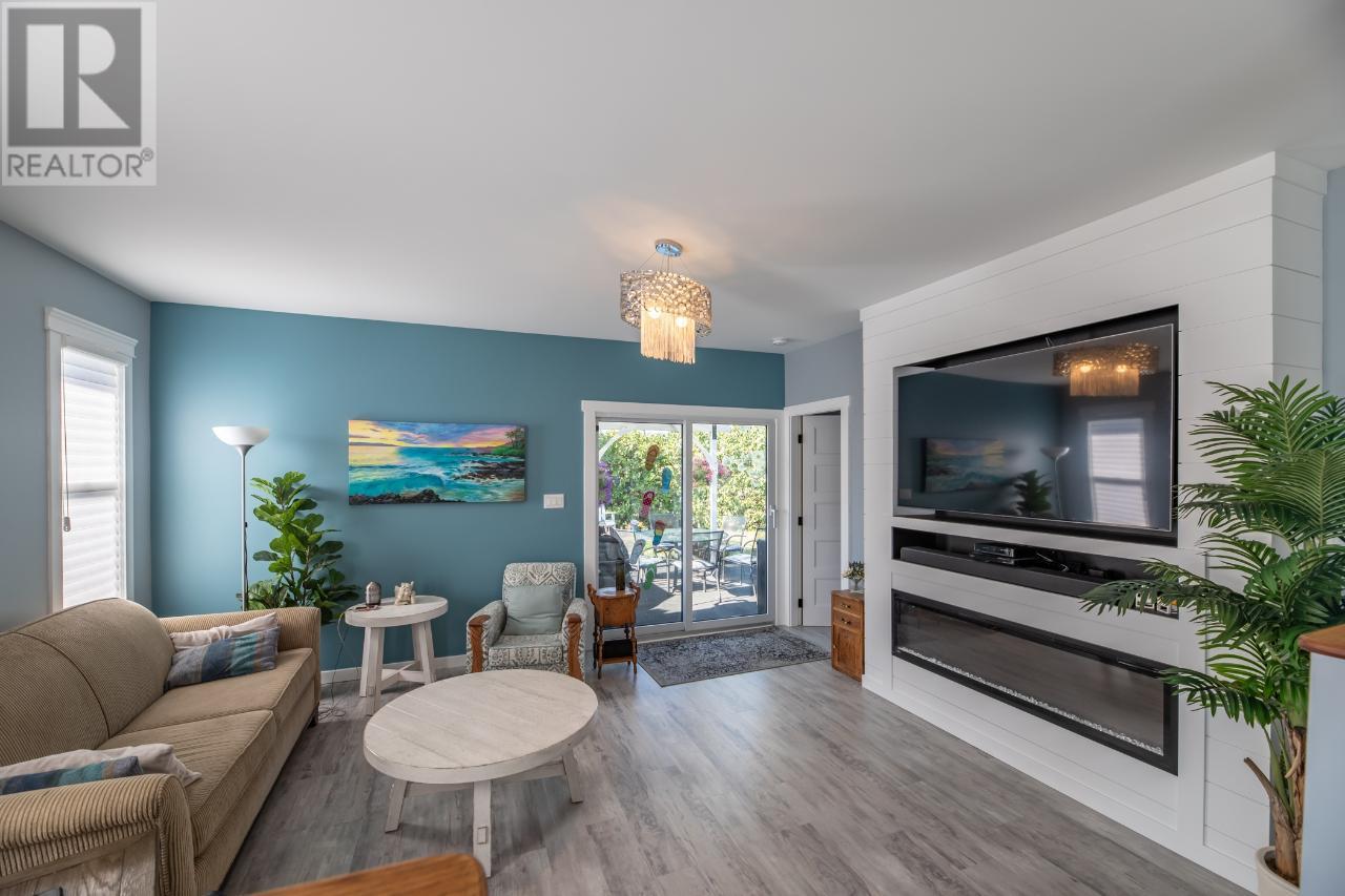 12218 SAUNDERS Crescent