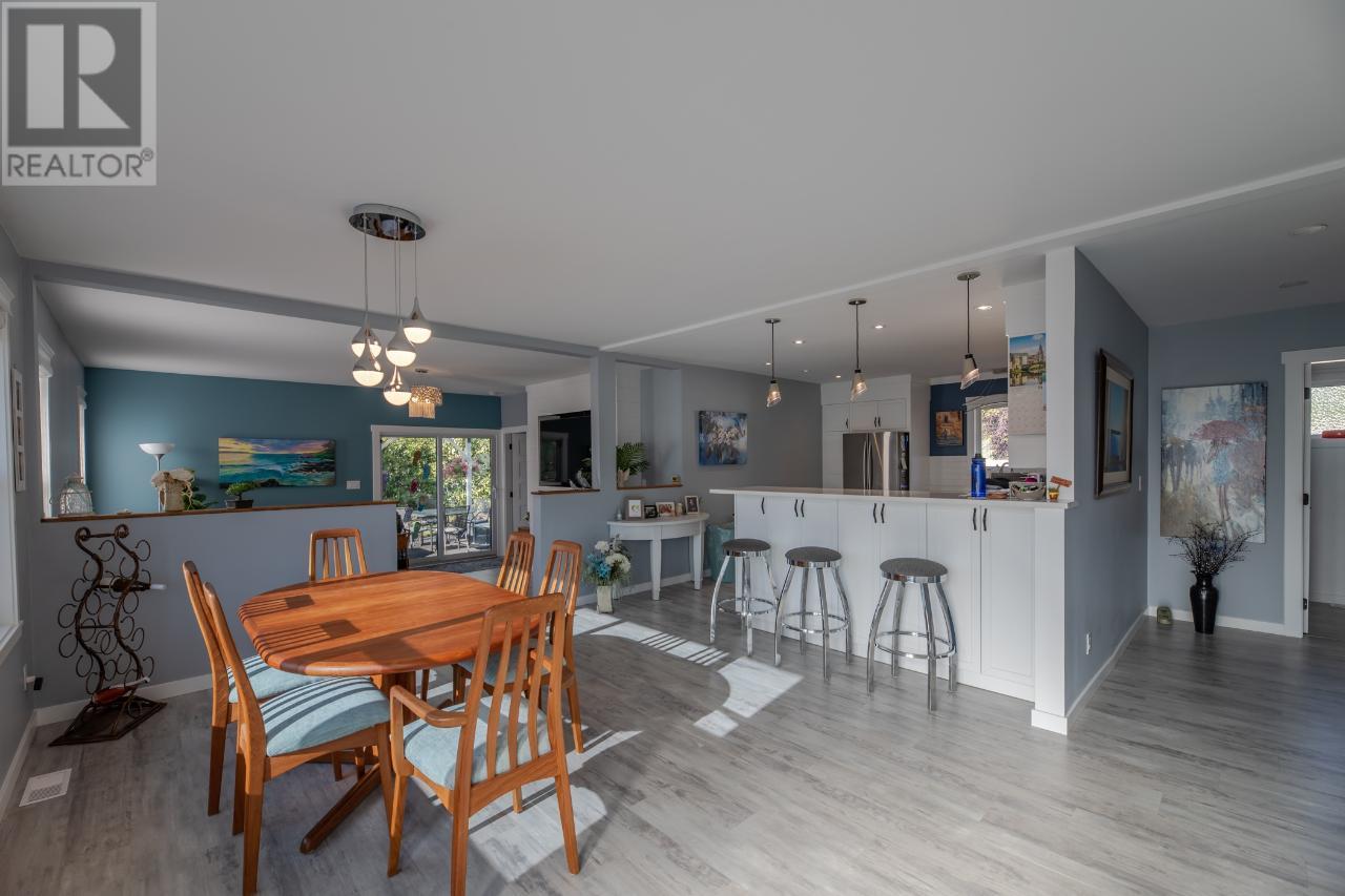 12218 SAUNDERS Crescent