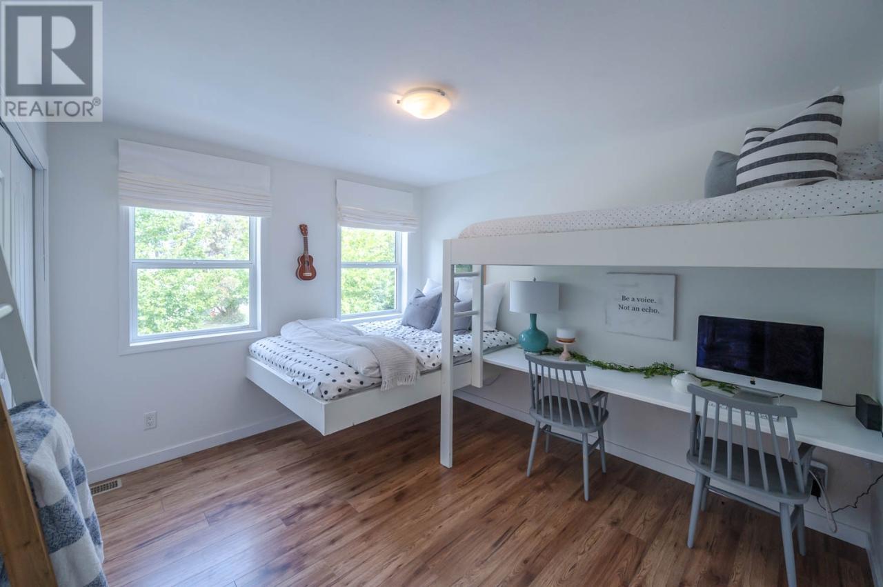 212 CAMBERLY Cove