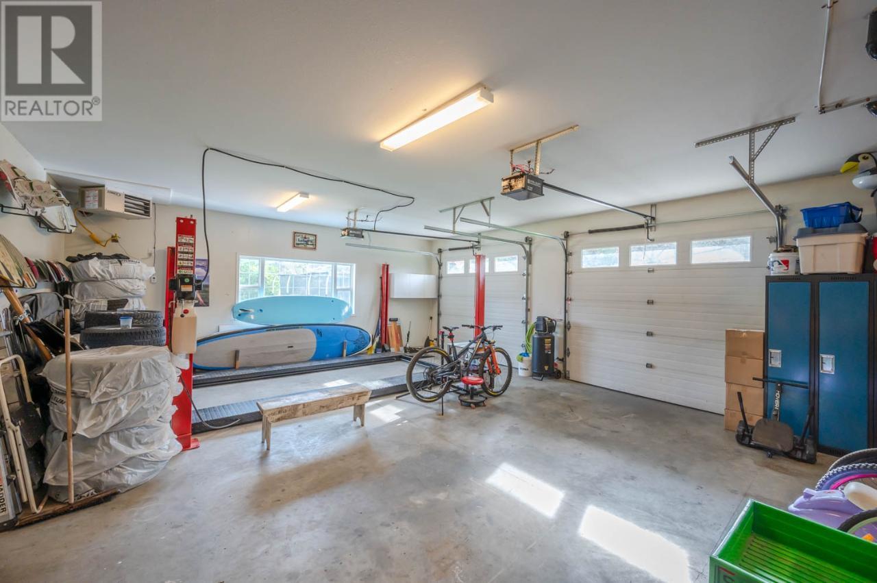 212 CAMBERLY Cove