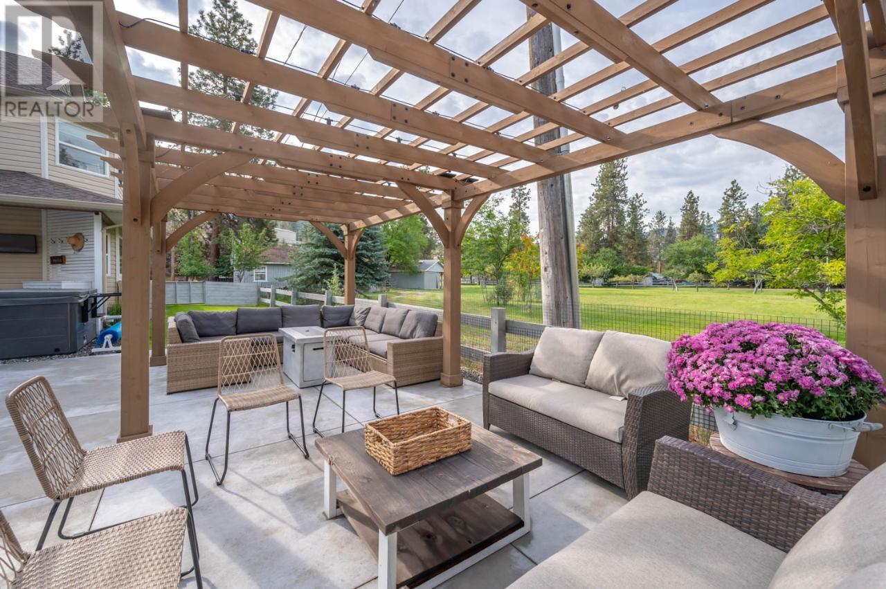 212 CAMBERLY Cove