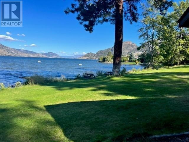 212 CAMBERLY Cove
