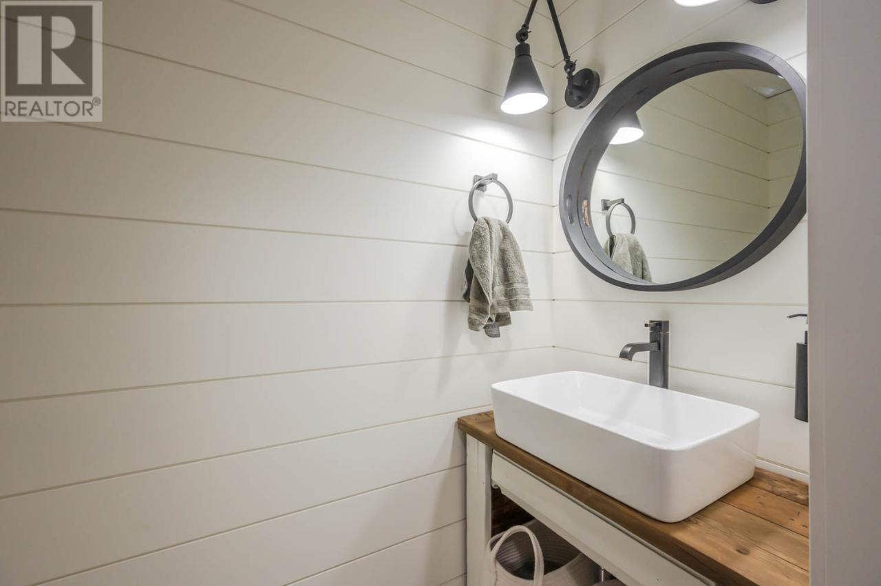 212 CAMBERLY Cove