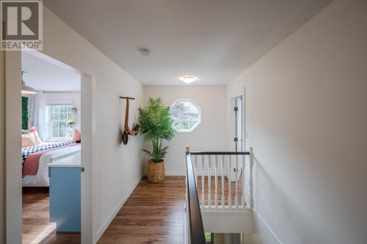 212 CAMBERLY Cove