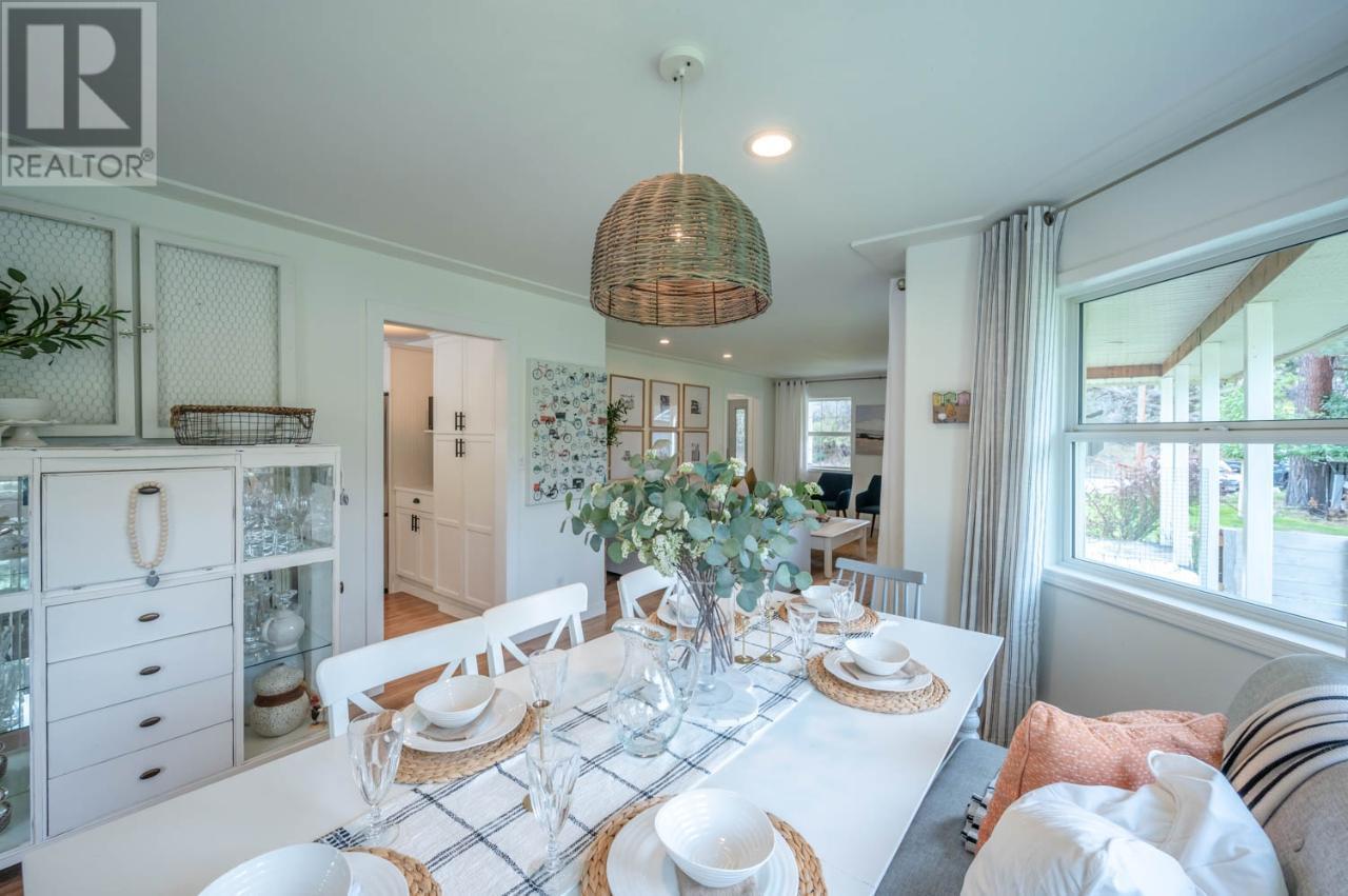 212 CAMBERLY Cove
