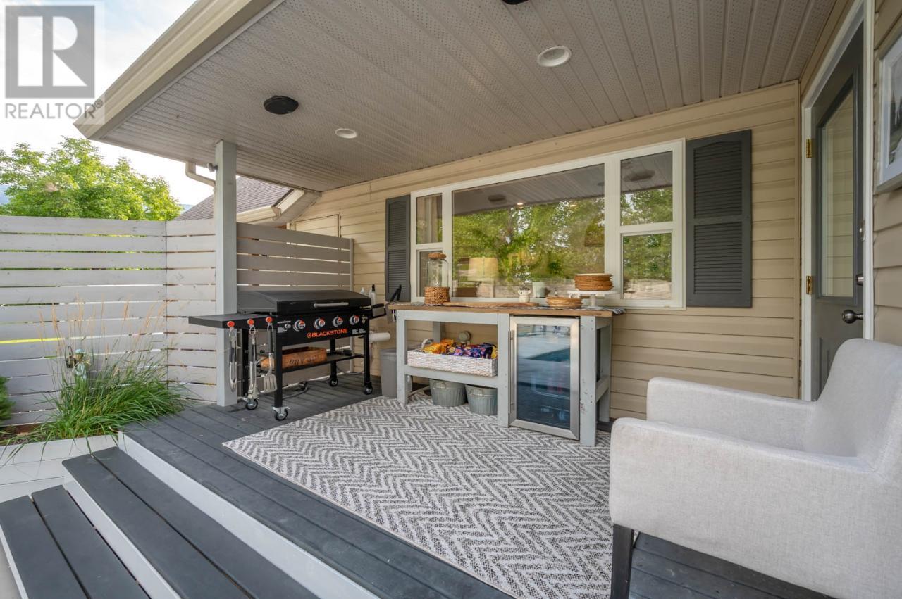 212 CAMBERLY Cove