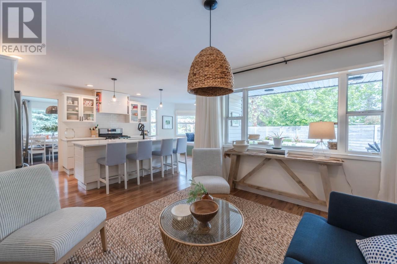 212 CAMBERLY Cove