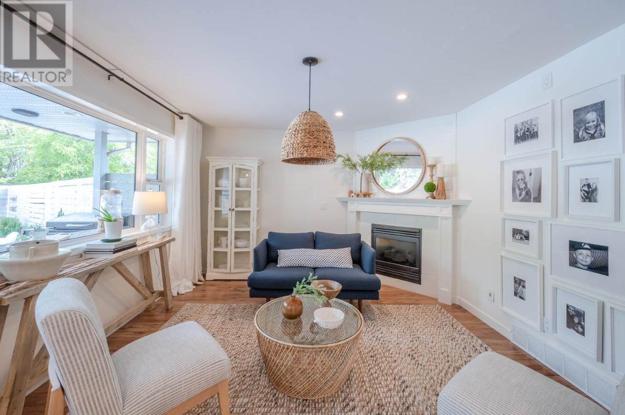 212 CAMBERLY Cove