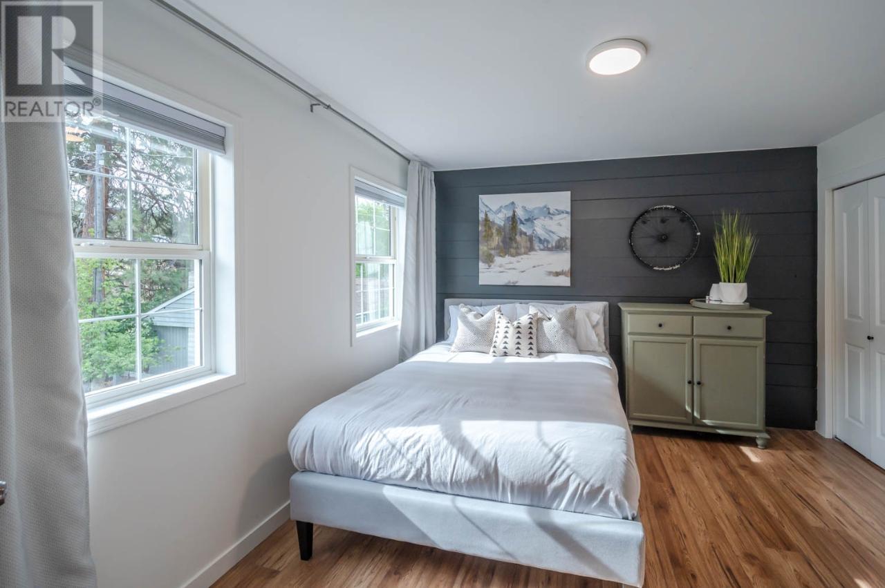 212 CAMBERLY Cove