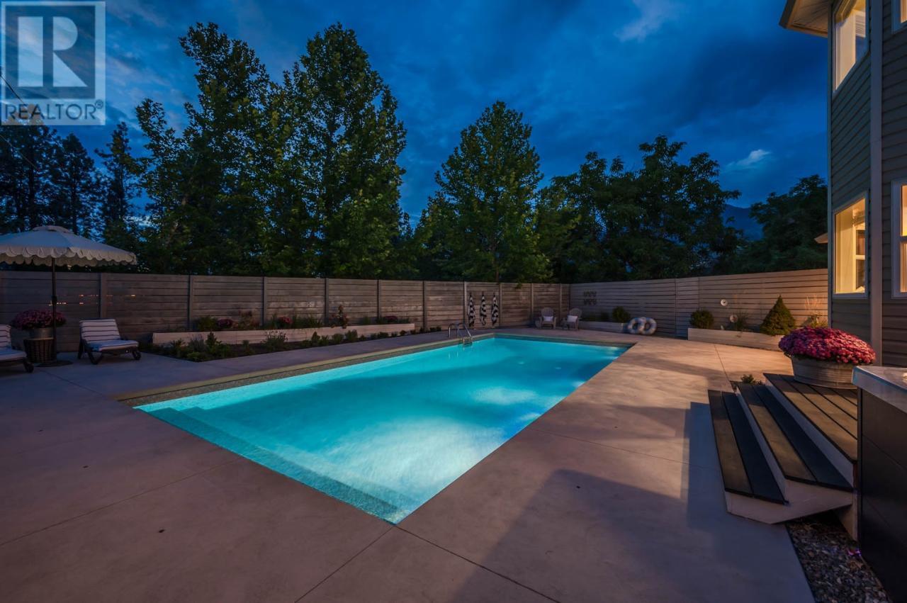 212 CAMBERLY Cove