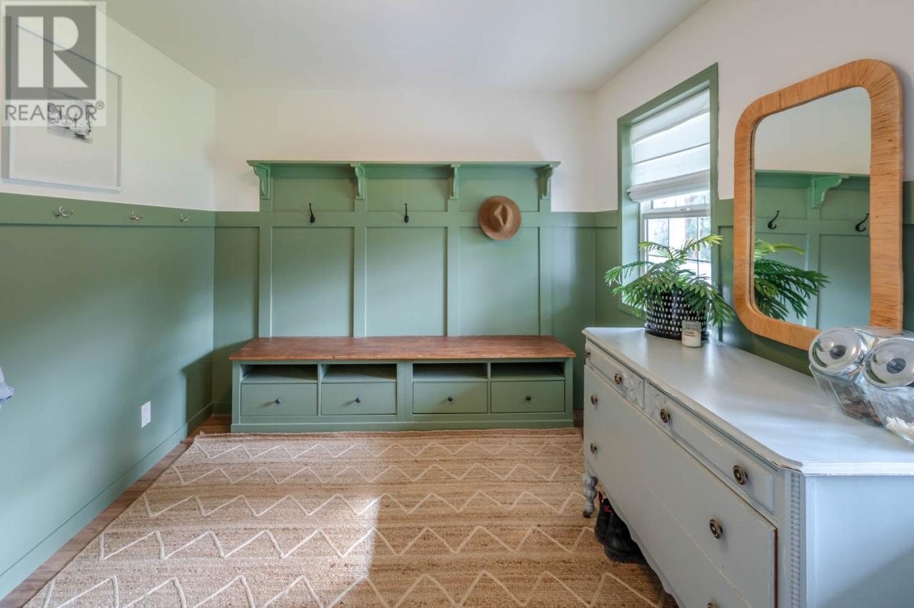 212 CAMBERLY Cove