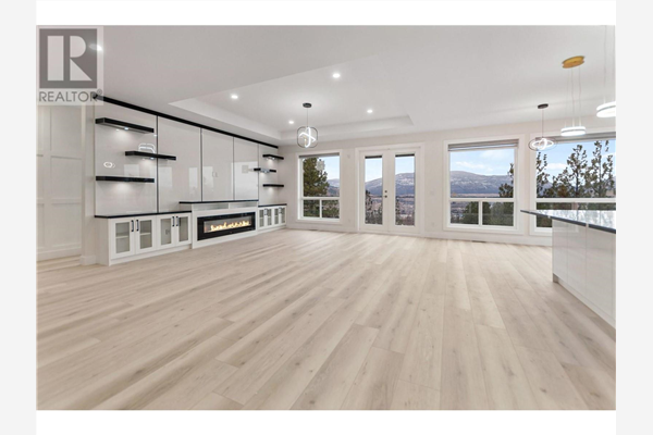 2711 HAWTHORN Drive,, Penticton