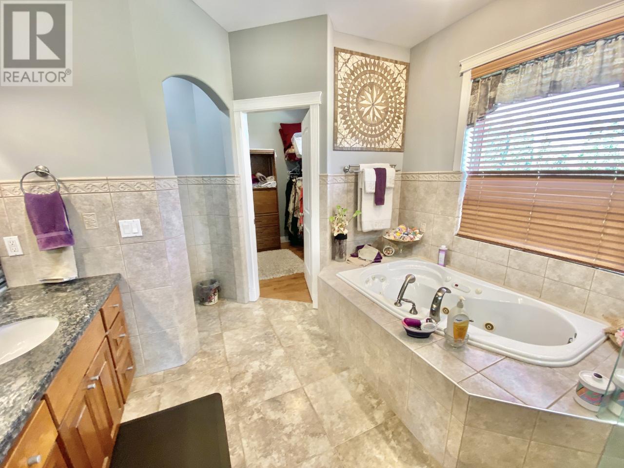 733 GOLDEN CURRANT Road