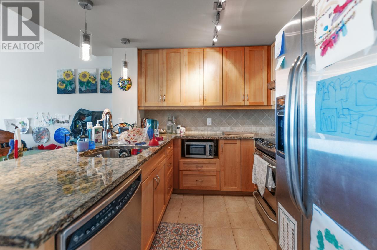160 LAKESHORE Drive Unit# 1005, #1005