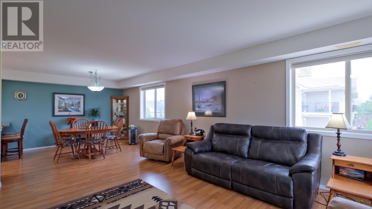 #308 200 DOUGALL Road,, #308