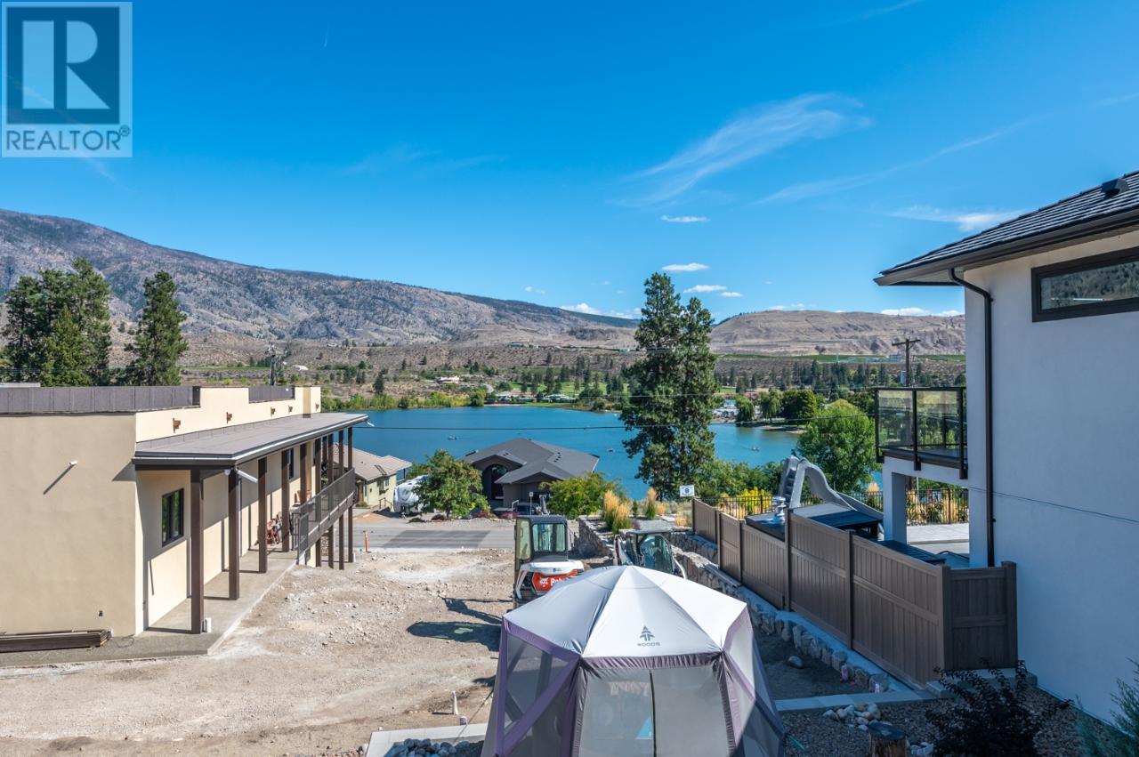 6764 LAKESIDE Drive