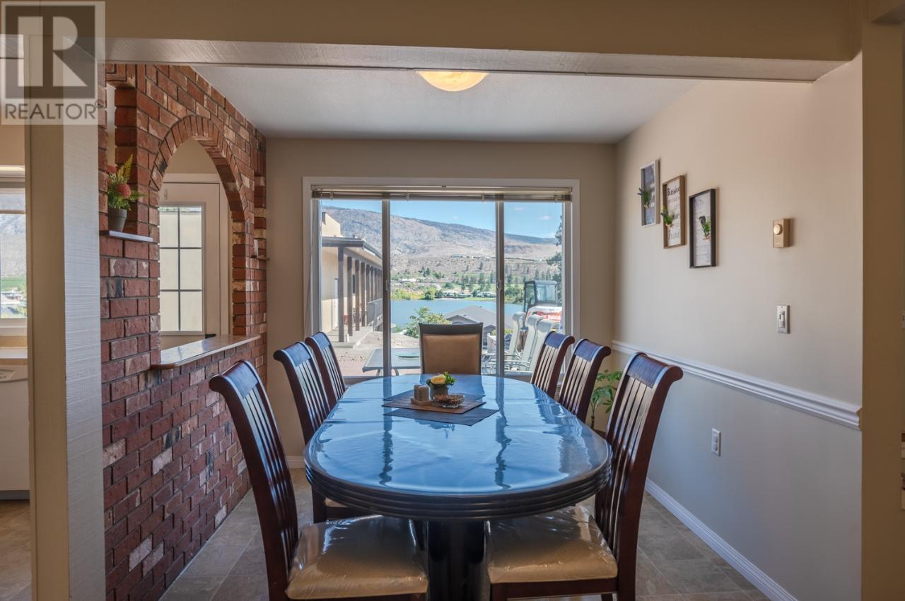 6764 LAKESIDE Drive