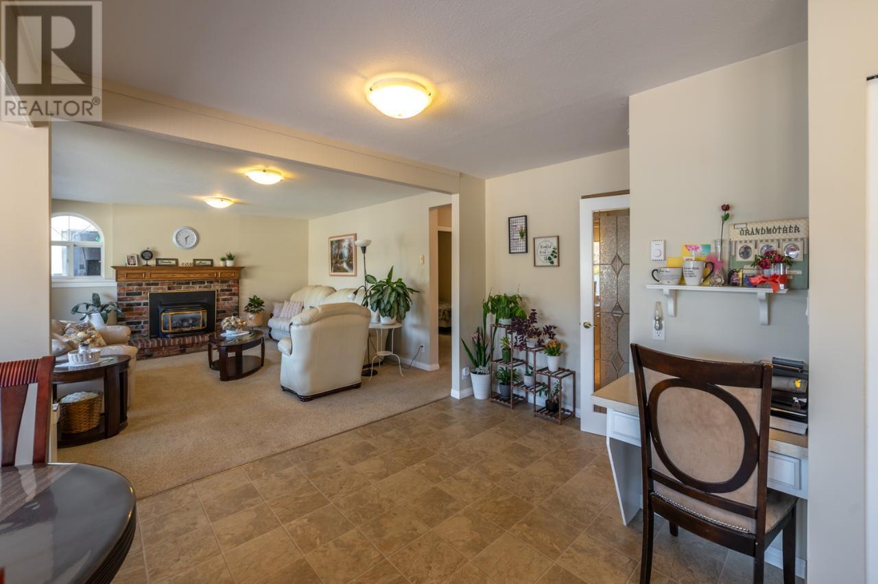 6764 LAKESIDE Drive