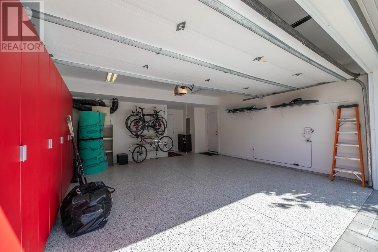 15419 LAKESHORE Drive Unit# 8, #8