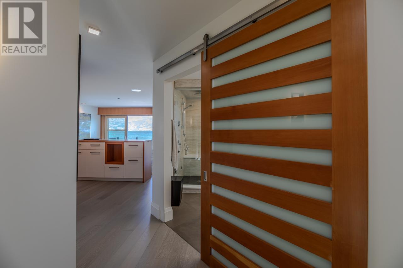15419 LAKESHORE Drive Unit# 8, #8