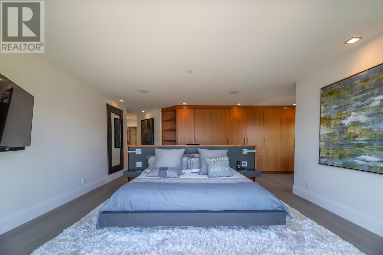15419 LAKESHORE Drive Unit# 8, #8
