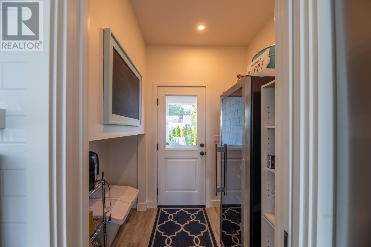 119 PINEVIEW Drive