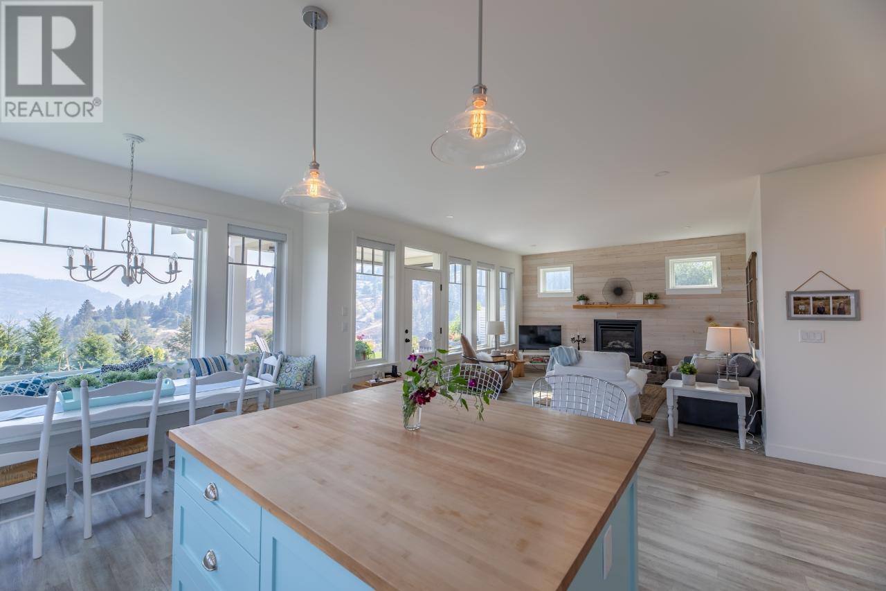 119 PINEVIEW Drive