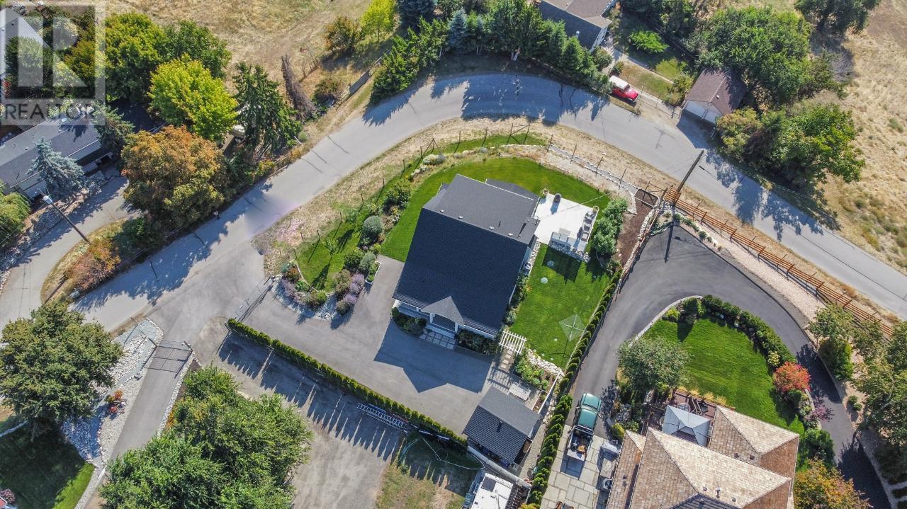 119 PINEVIEW Drive