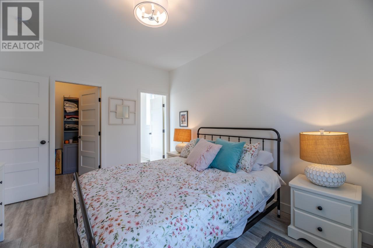 119 PINEVIEW Drive