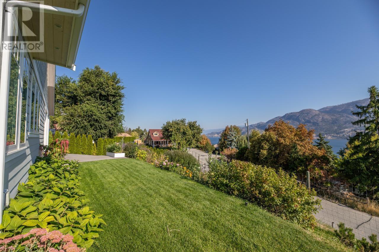 119 PINEVIEW Drive