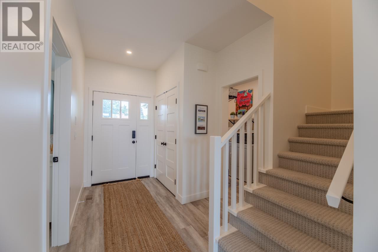119 PINEVIEW Drive