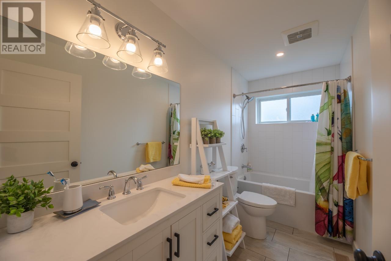 119 PINEVIEW Drive