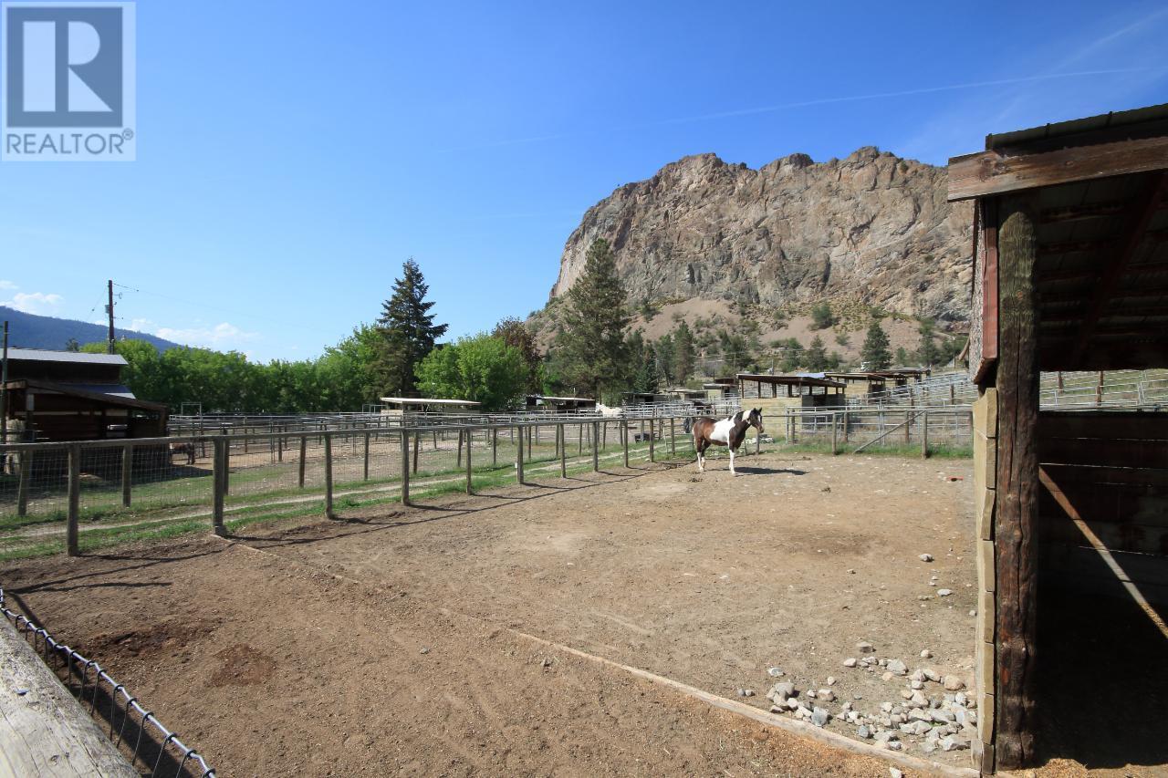 4301 MCLEAN CREEK Road