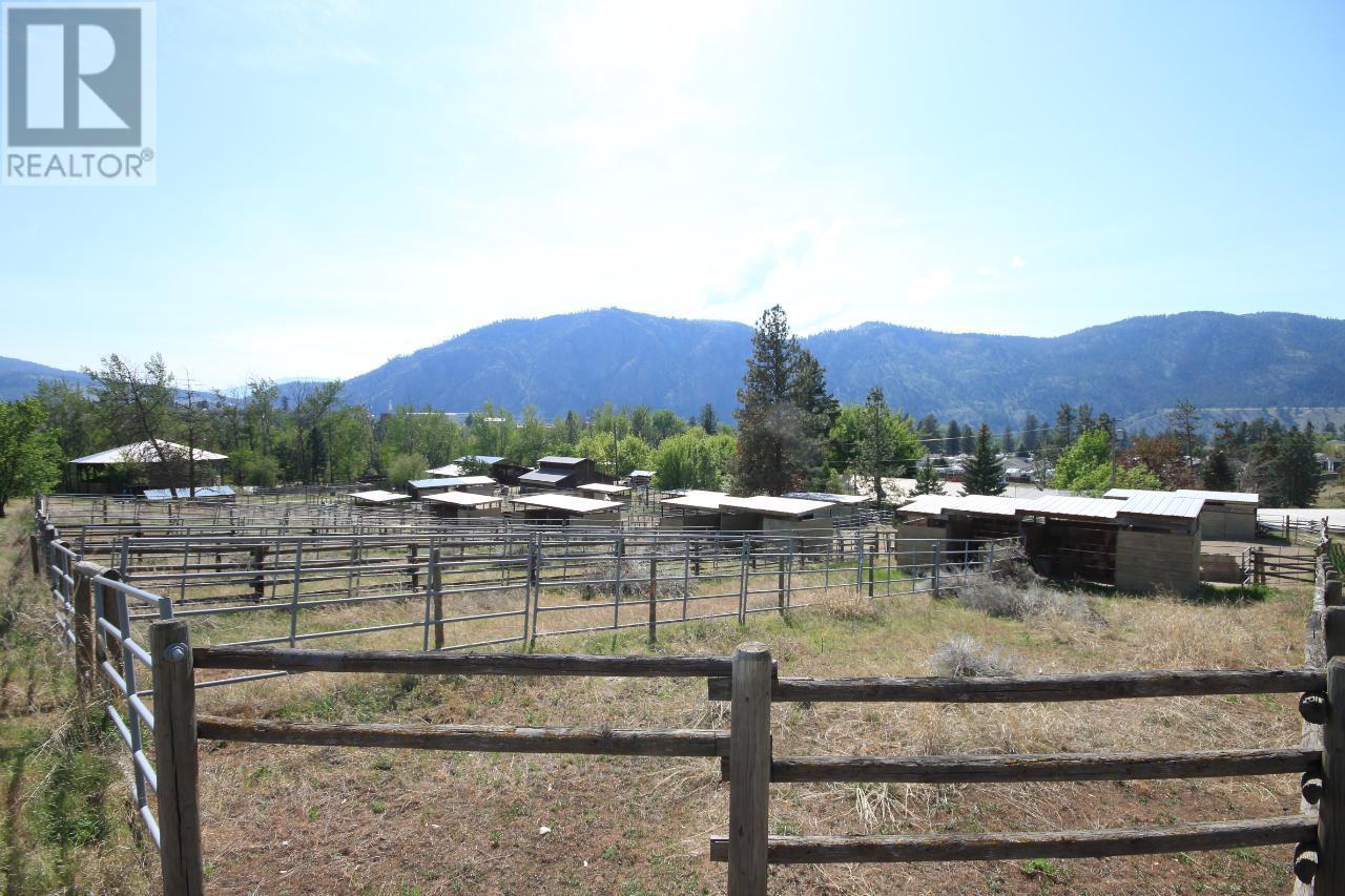 4301 MCLEAN CREEK Road