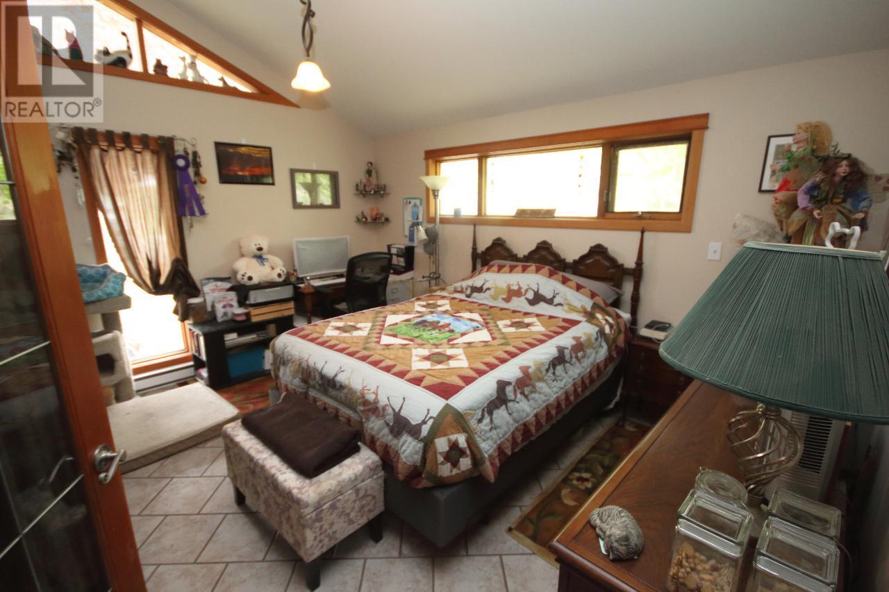 4301 MCLEAN CREEK Road