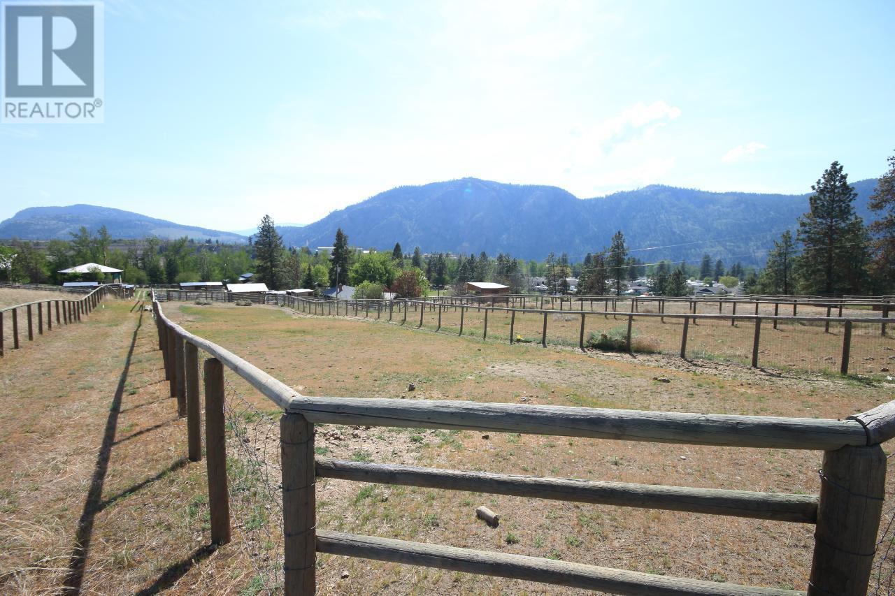 4301 MCLEAN CREEK Road