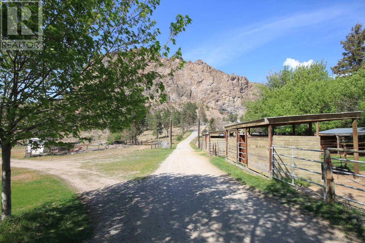 4301 MCLEAN CREEK Road