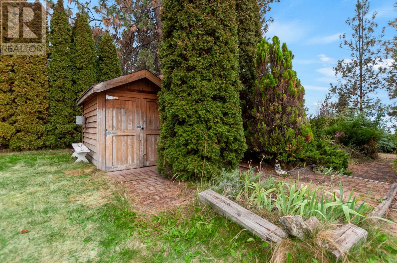 1185 UPPER DEBECK Road